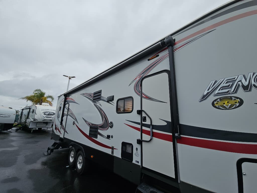 2017 Forest River 2017 Forest River Vengeance - thumbnail 48