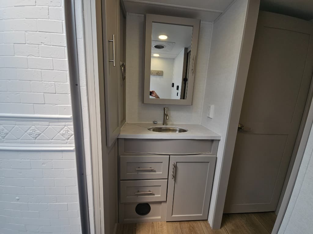 2026 Alliance RV 2026 Alliance RV Avenue - thumbnail 43