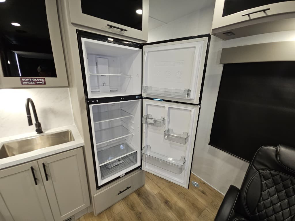 2026 Alliance RV 2026 Alliance RV Valor - thumbnail 24