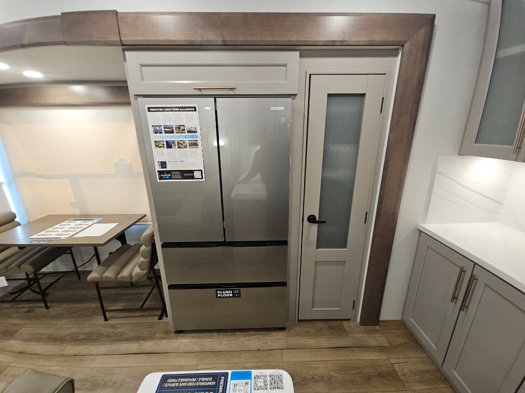 2026 Alliance RV 2026 Alliance RV Paradigm - thumbnail 11