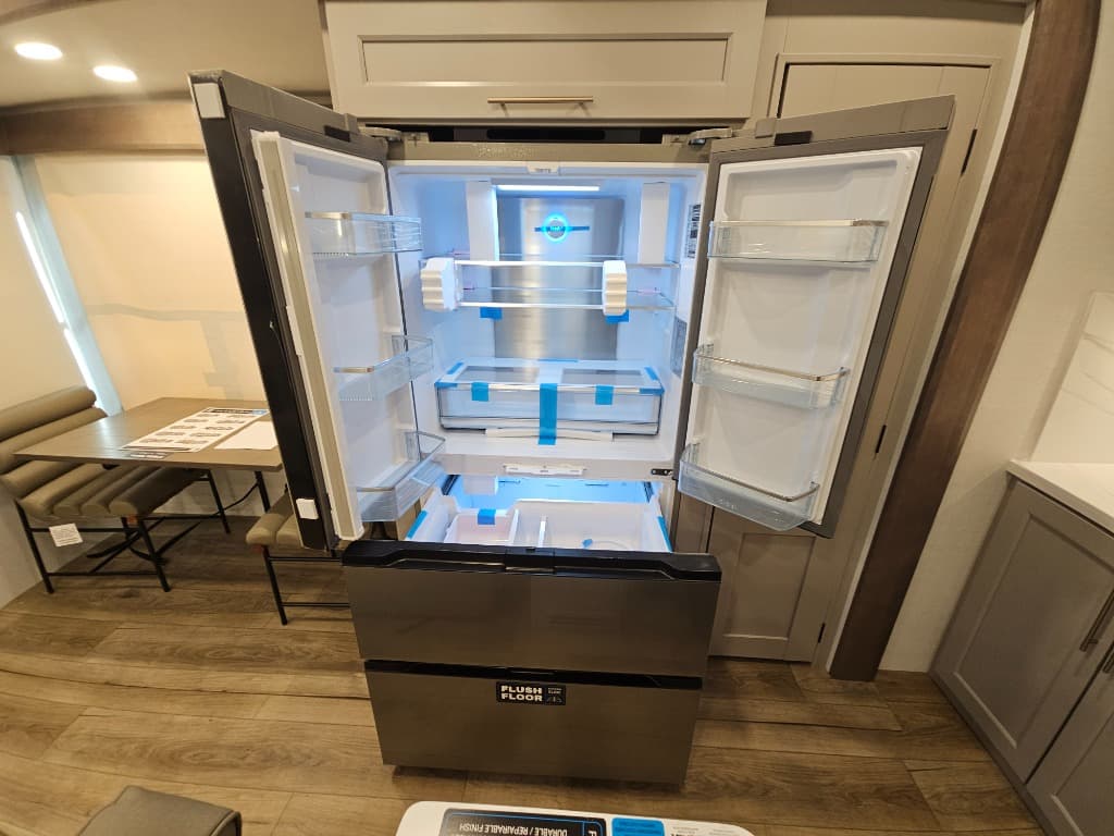 2026 Alliance RV 2026 Alliance RV Paradigm - thumbnail 12