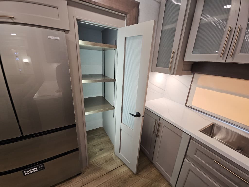 2026 Alliance RV 2026 Alliance RV Paradigm - thumbnail 13