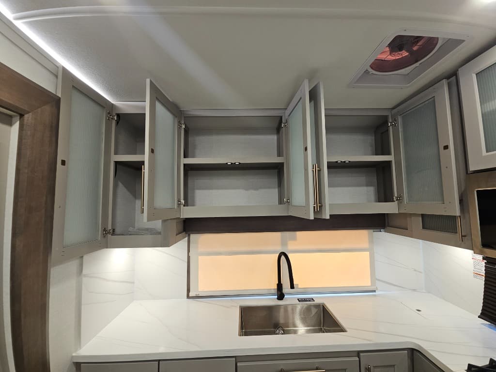 2026 Alliance RV 2026 Alliance RV Paradigm - thumbnail 16