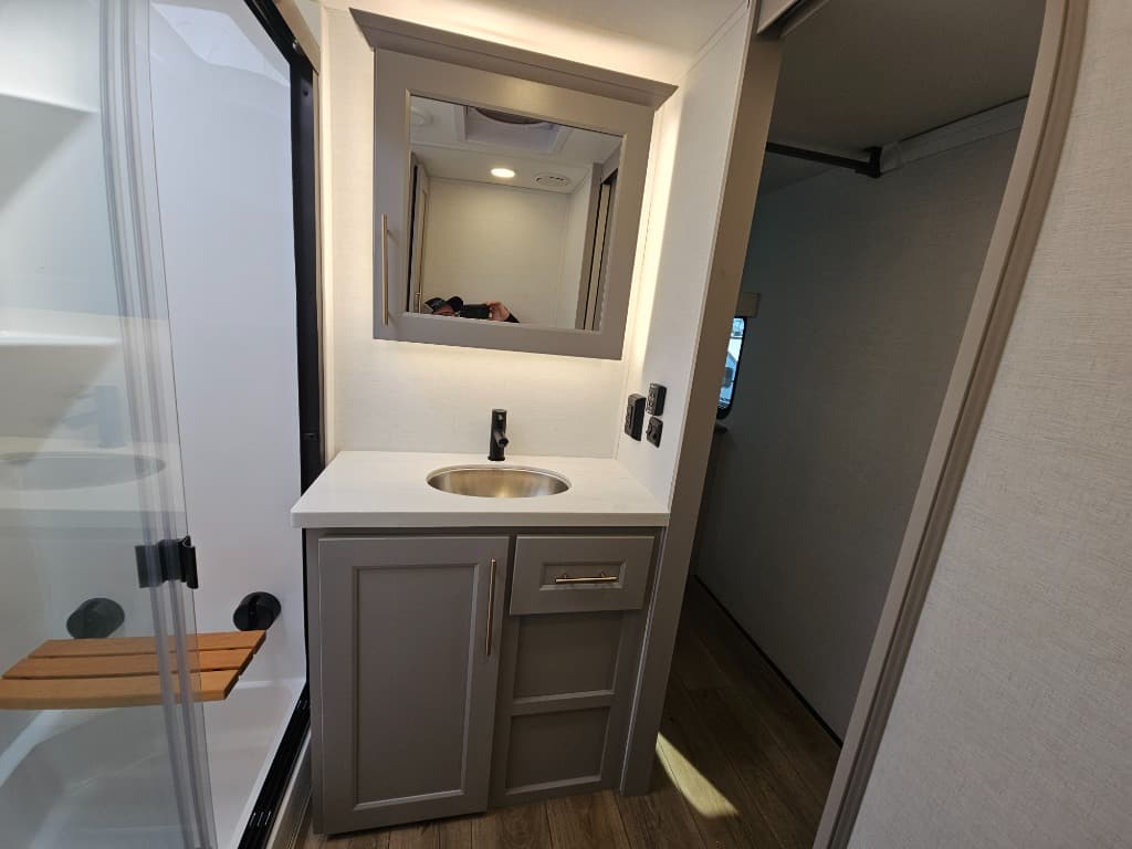 2026 Alliance RV 2026 Alliance RV Paradigm - thumbnail 36