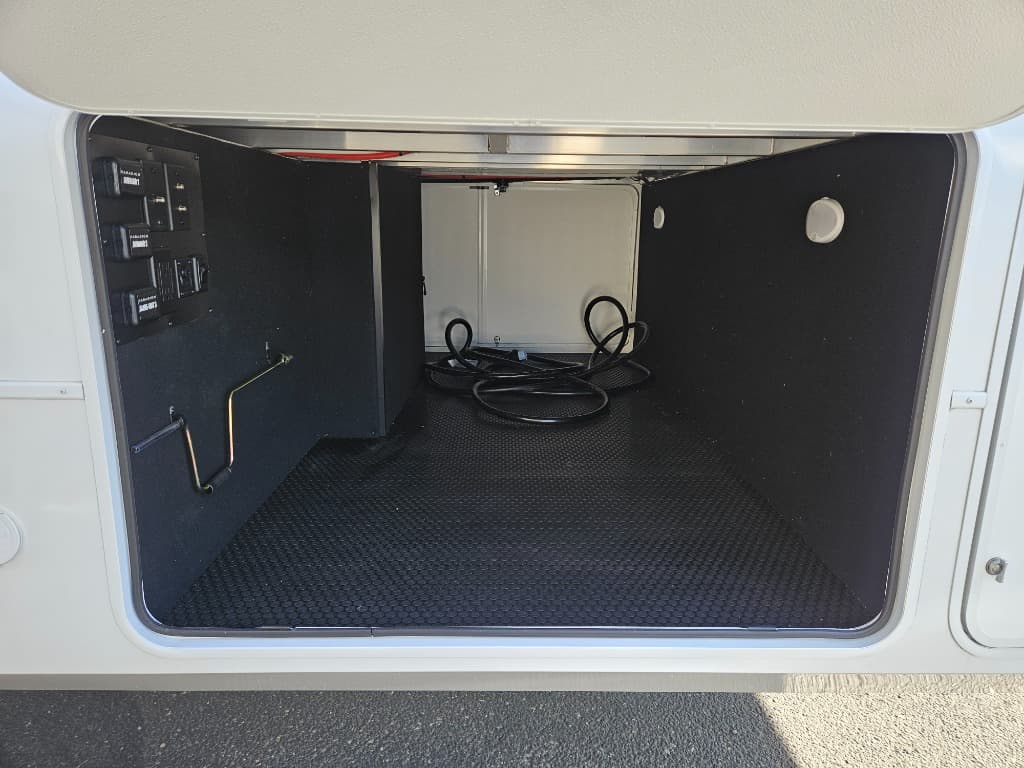 2026 Alliance RV 2026 Alliance RV Paradigm - thumbnail 11