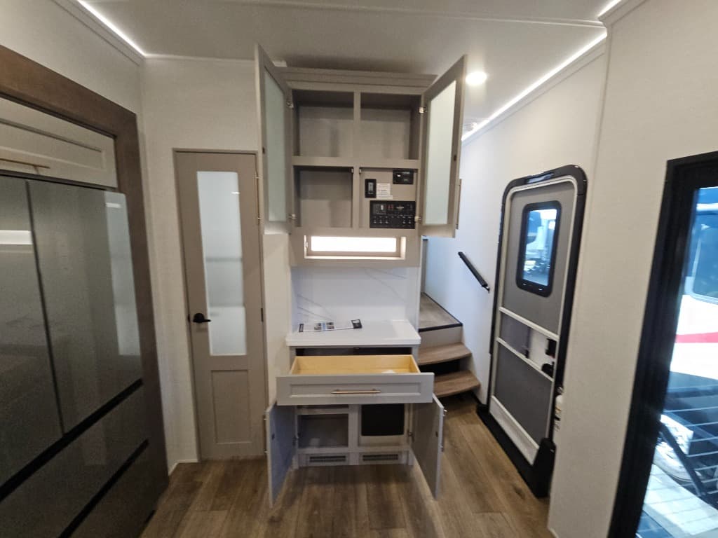 2026 Alliance RV 2026 Alliance RV Paradigm - thumbnail 56