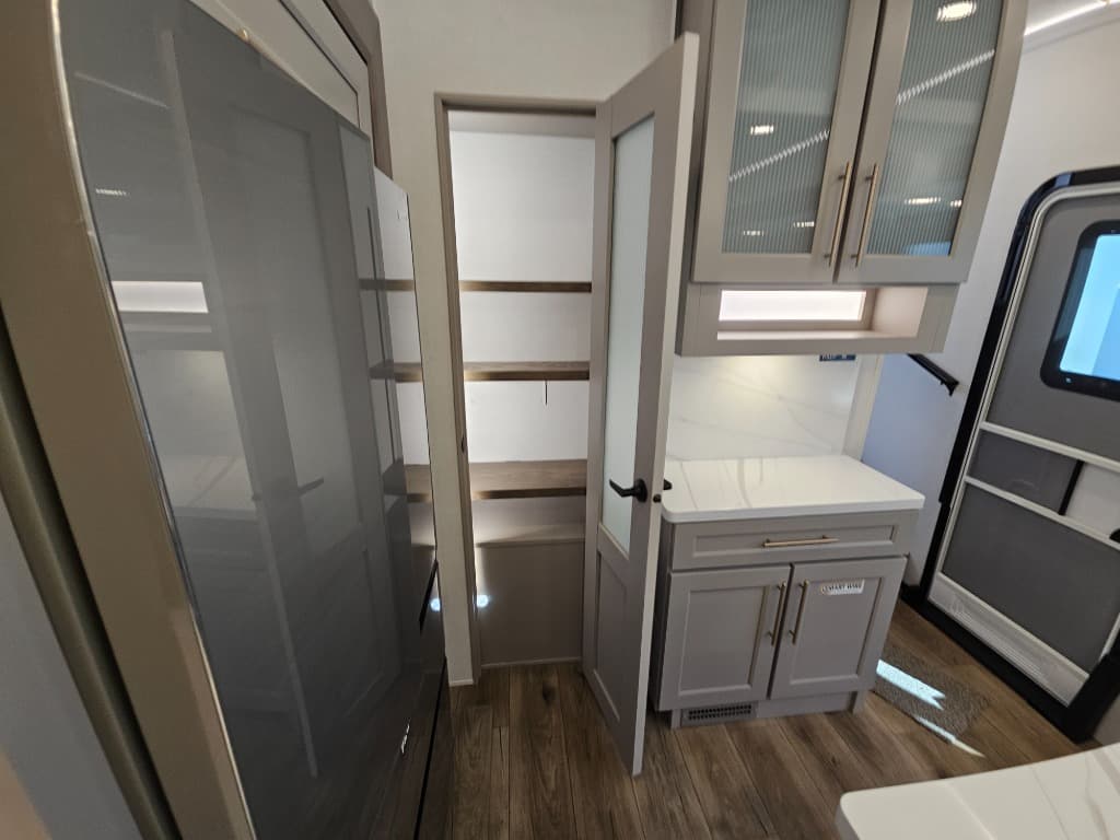 2026 Alliance RV 2026 Alliance RV Paradigm - thumbnail 31