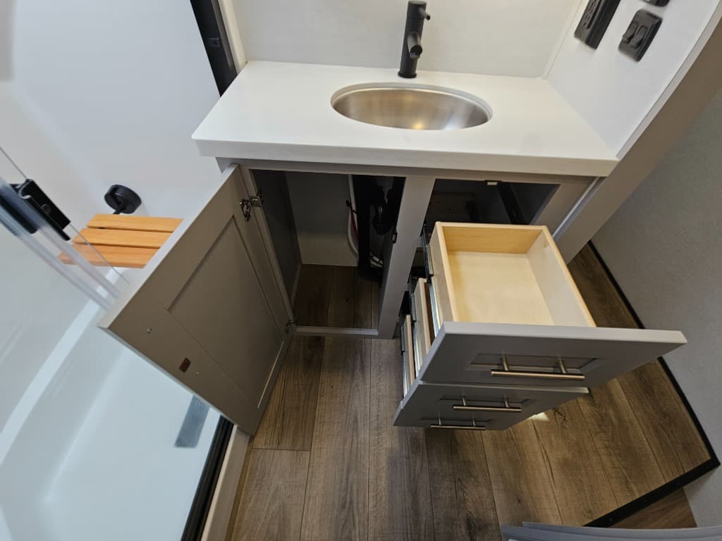 2026 Alliance RV 2026 Alliance RV Paradigm - thumbnail 43