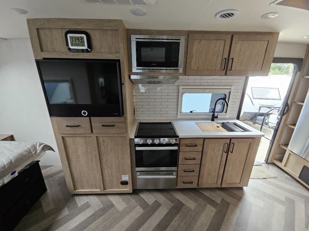 2023 Ember 2023 Ember Touring Edition - thumbnail 19