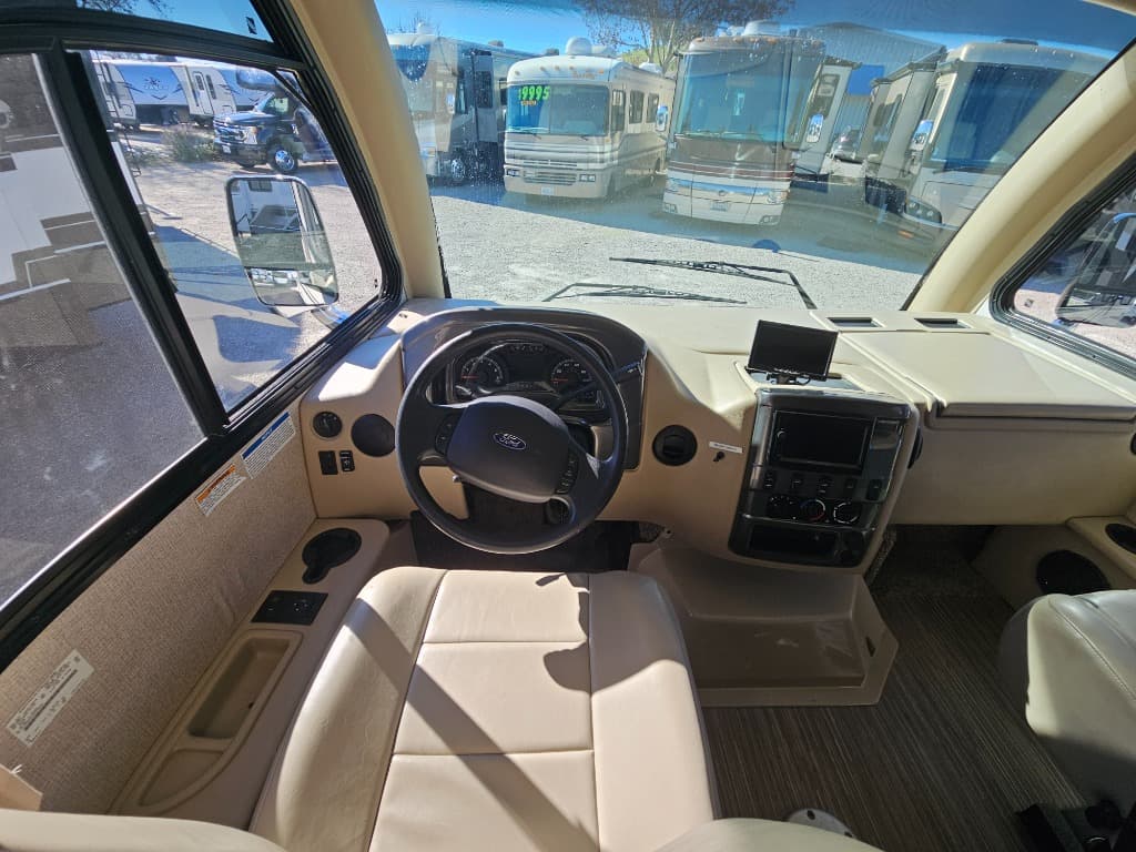 2017 Thor Motor Coach 2017 Thor Motor Coach Axis - thumbnail 12