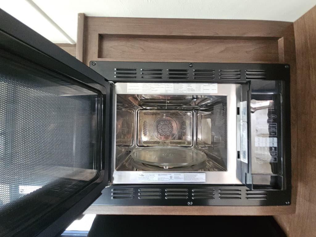 2017 Thor Motor Coach 2017 Thor Motor Coach Axis - thumbnail 19