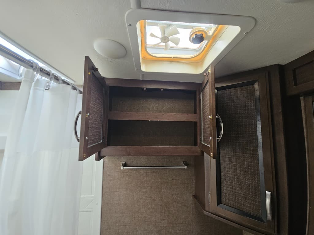 2017 Thor Motor Coach 2017 Thor Motor Coach Axis - thumbnail 26