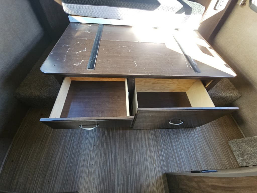 2017 Thor Motor Coach 2017 Thor Motor Coach Axis - thumbnail 37