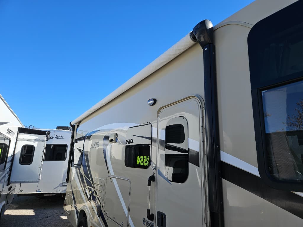 2017 Thor Motor Coach 2017 Thor Motor Coach Axis - thumbnail 40