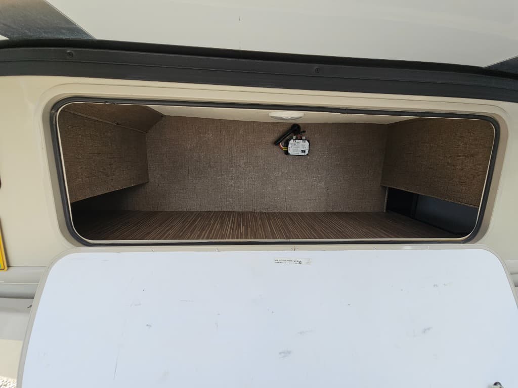 2017 Thor Motor Coach 2017 Thor Motor Coach Axis - thumbnail 46