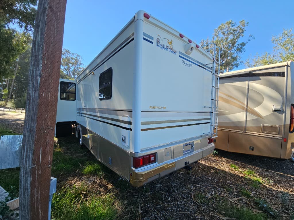 2001 Fleetwood 2001 Fleetwood Bounder - thumbnail 5