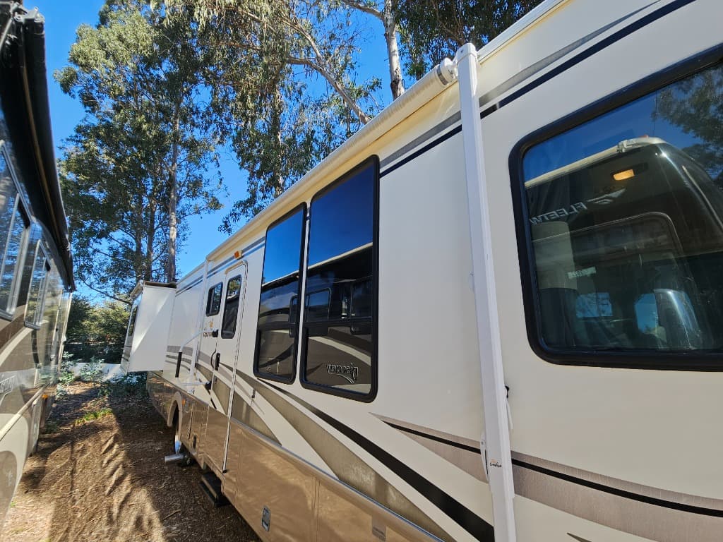 2001 Fleetwood 2001 Fleetwood Bounder - thumbnail 10