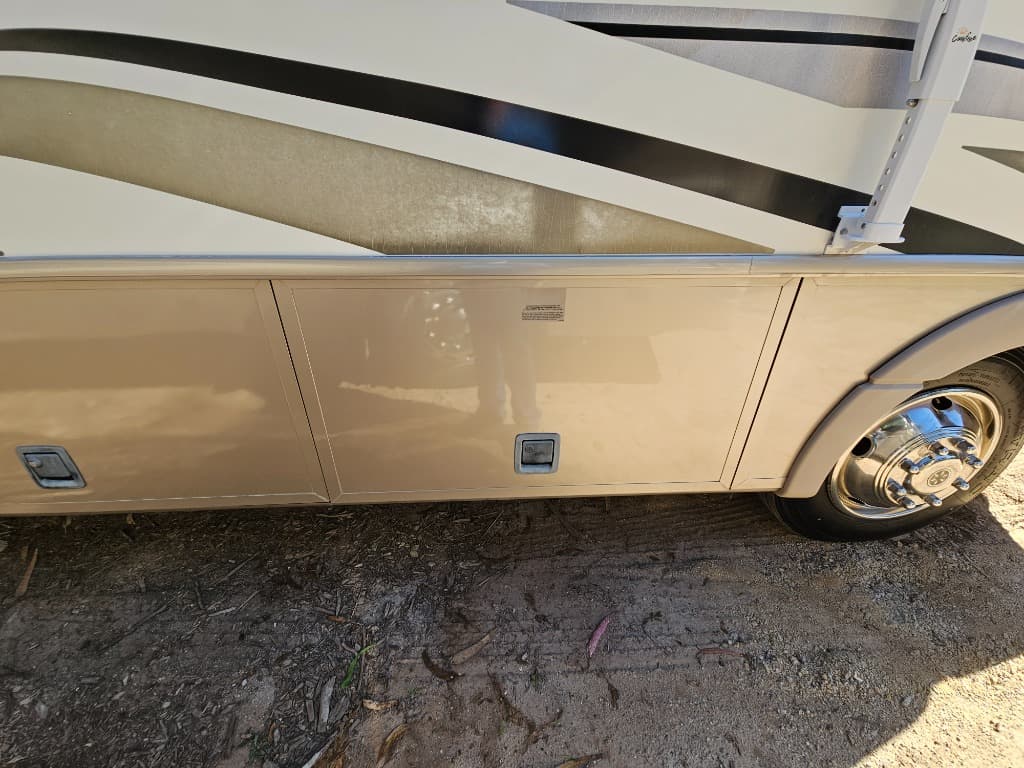 2001 Fleetwood 2001 Fleetwood Bounder - thumbnail 11