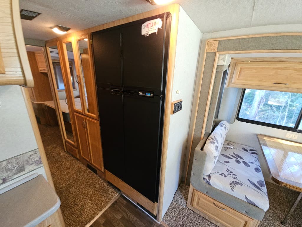 2001 Fleetwood 2001 Fleetwood Bounder - thumbnail 39