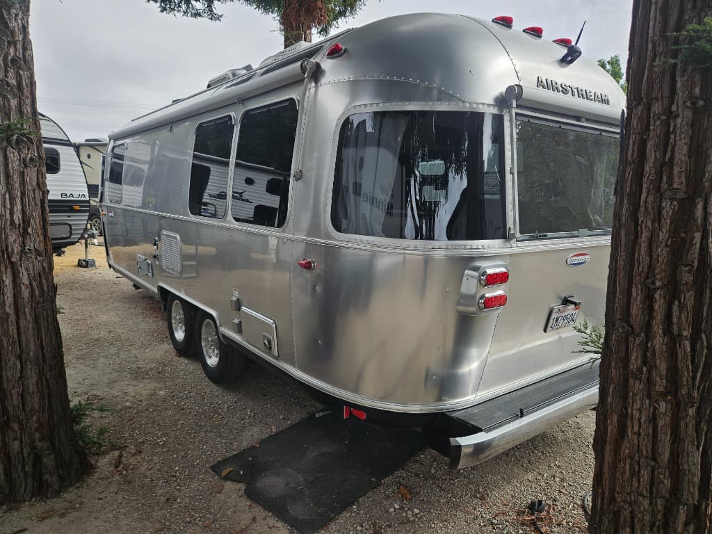2018 Airstream 2018 Airstream International Signature - thumbnail 4