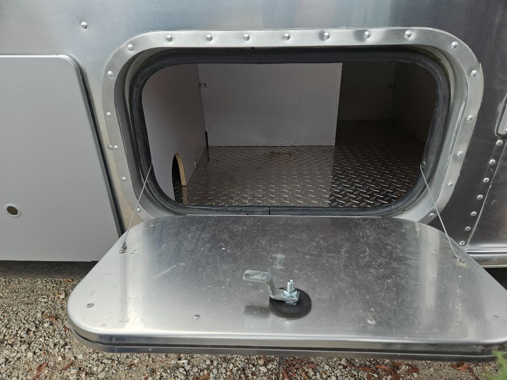 2018 Airstream 2018 Airstream International Signature - thumbnail 32