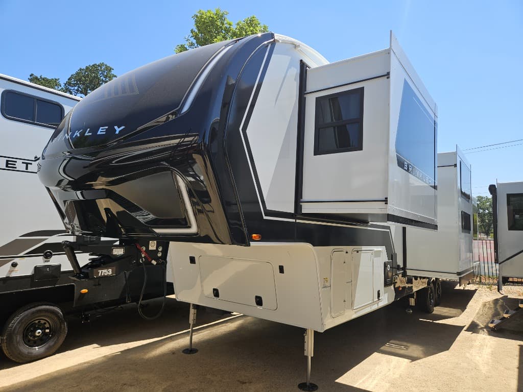 2026 Brinkley RV 2026 Brinkley RV Model Z - thumbnail 6