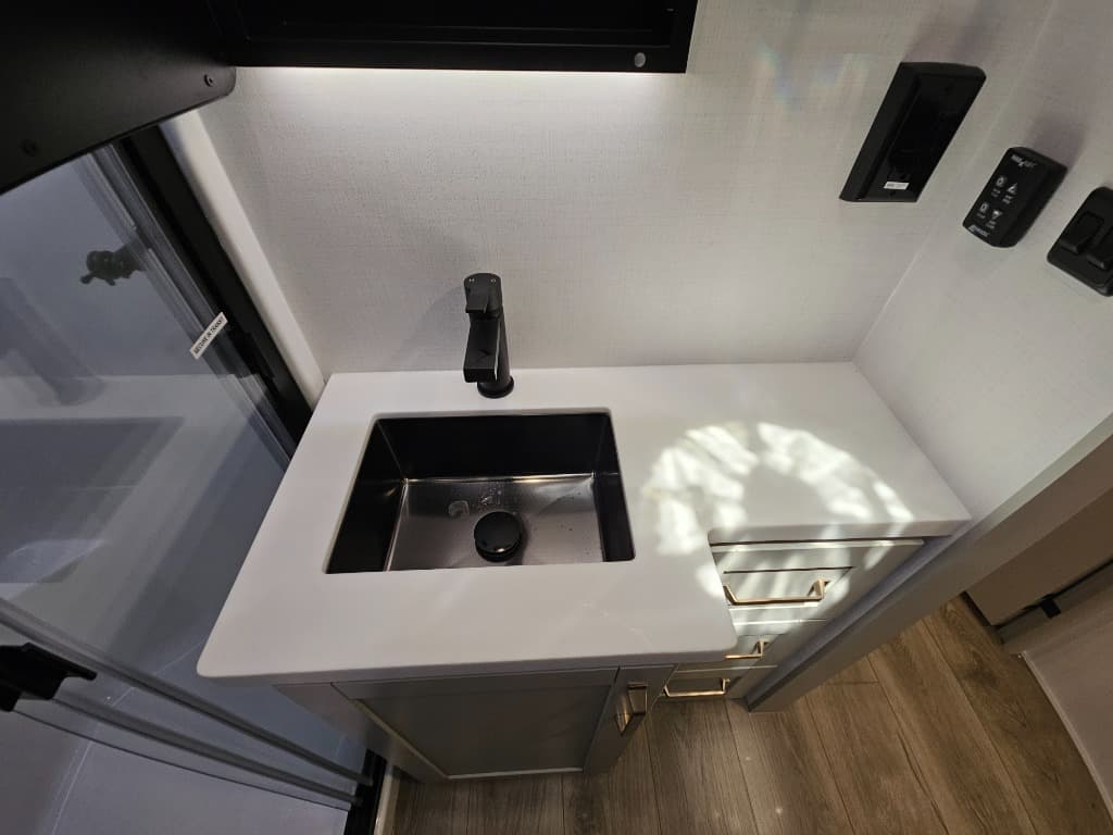 2026 Brinkley RV 2026 Brinkley RV Model Z - thumbnail 50