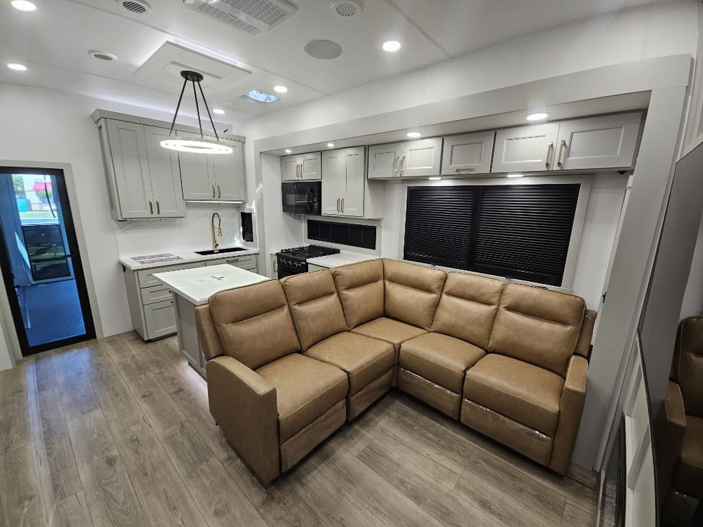 2026 Brinkley RV 2026 Brinkley RV Model G - thumbnail 8