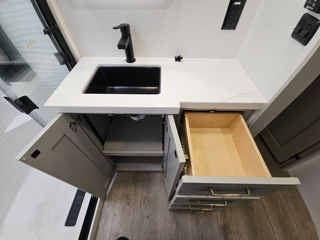 2026 Brinkley RV 2026 Brinkley RV Model G - thumbnail 43