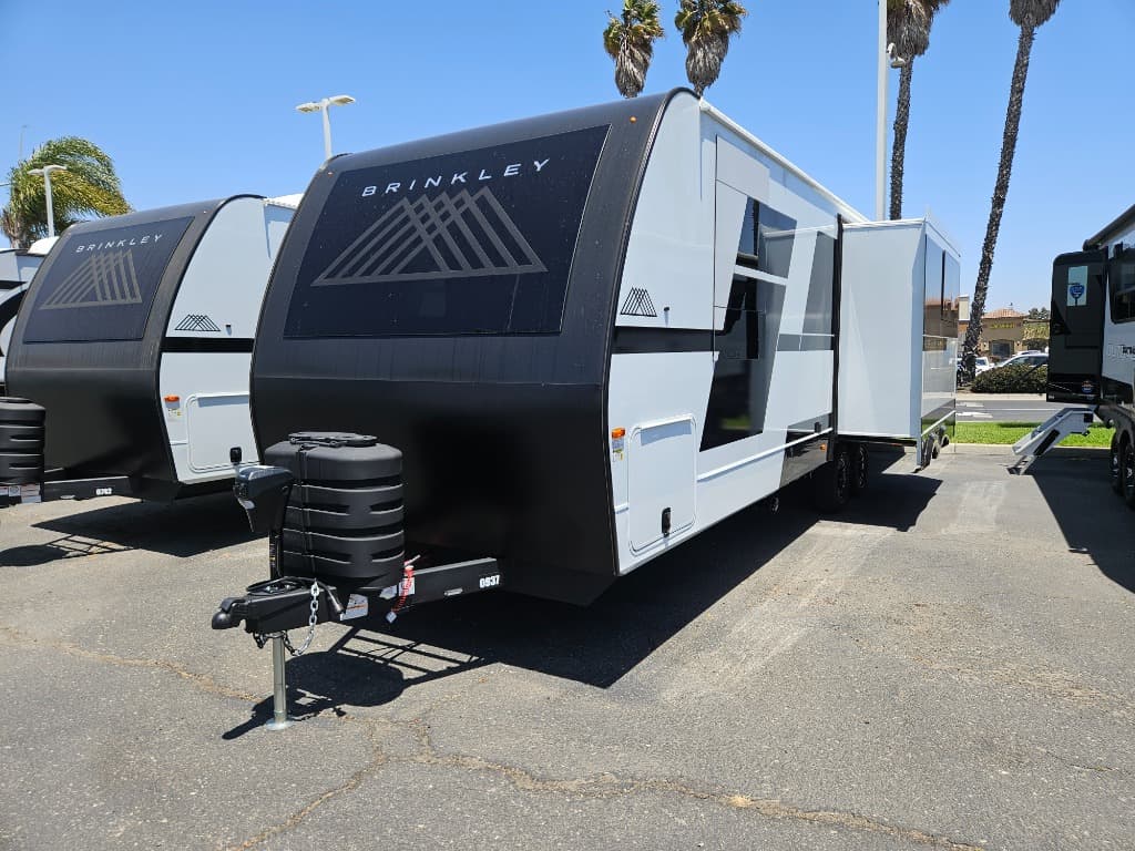 2026 Brinkley RV 2026 Brinkley RV Model I - thumbnail 5