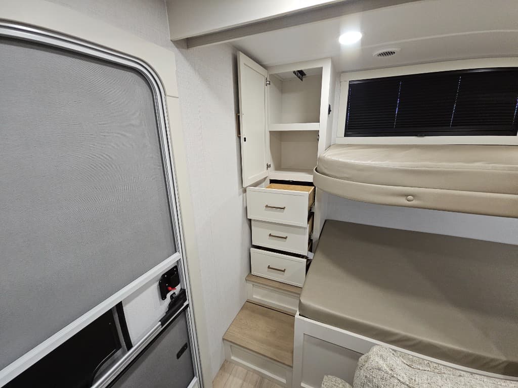 2026 Brinkley RV 2026 Brinkley RV Model I - thumbnail 9