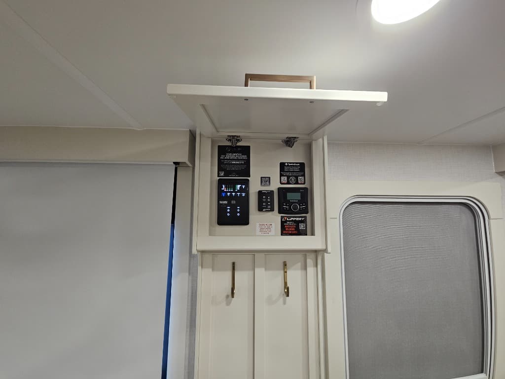 2026 Brinkley RV 2026 Brinkley RV Model I - thumbnail 17