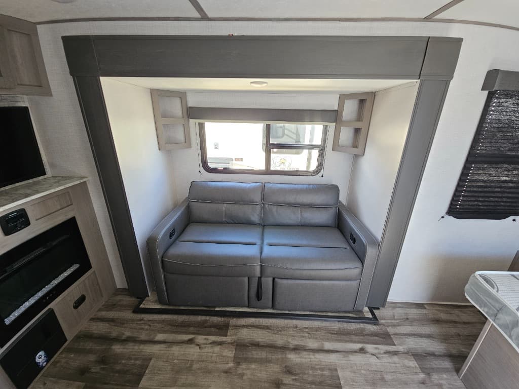 2023 Dutchmen 2023 Dutchmen Coleman Light - thumbnail 12