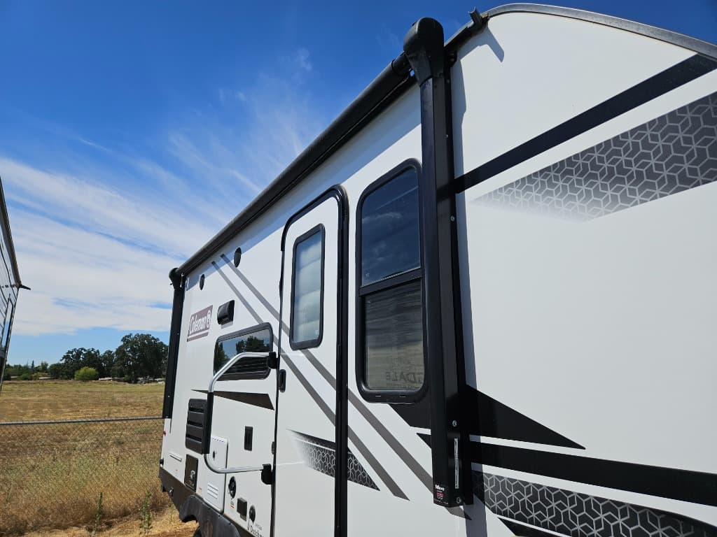 2023 Dutchmen 2023 Dutchmen Coleman Light - thumbnail 38