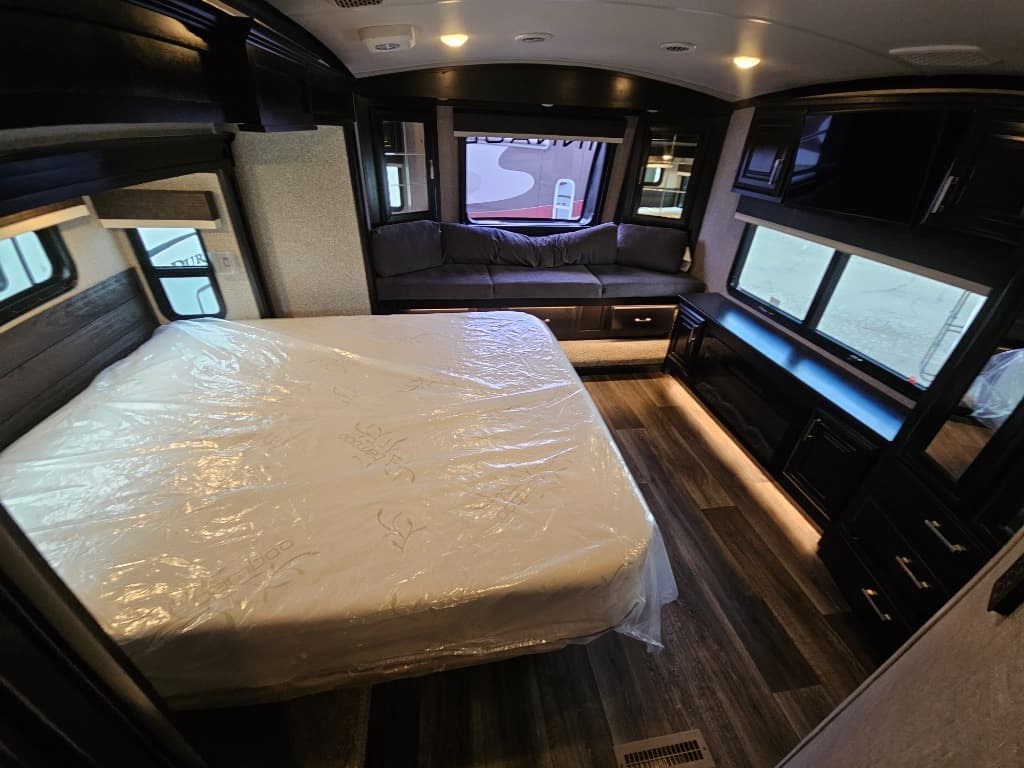 2022 Jayco 2022 Jayco Pinnacle - thumbnail 39