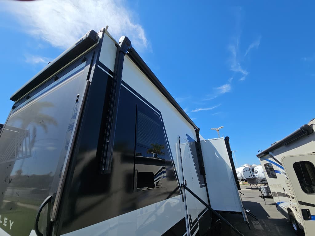 2026 Brinkley RV 2026 Brinkley RV Model G - thumbnail 81