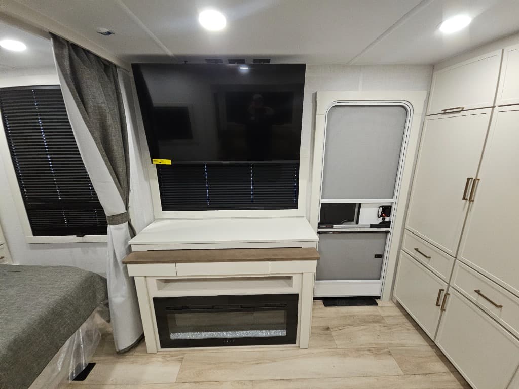 2026 Brinkley RV 2026 Brinkley RV Model I - thumbnail 14