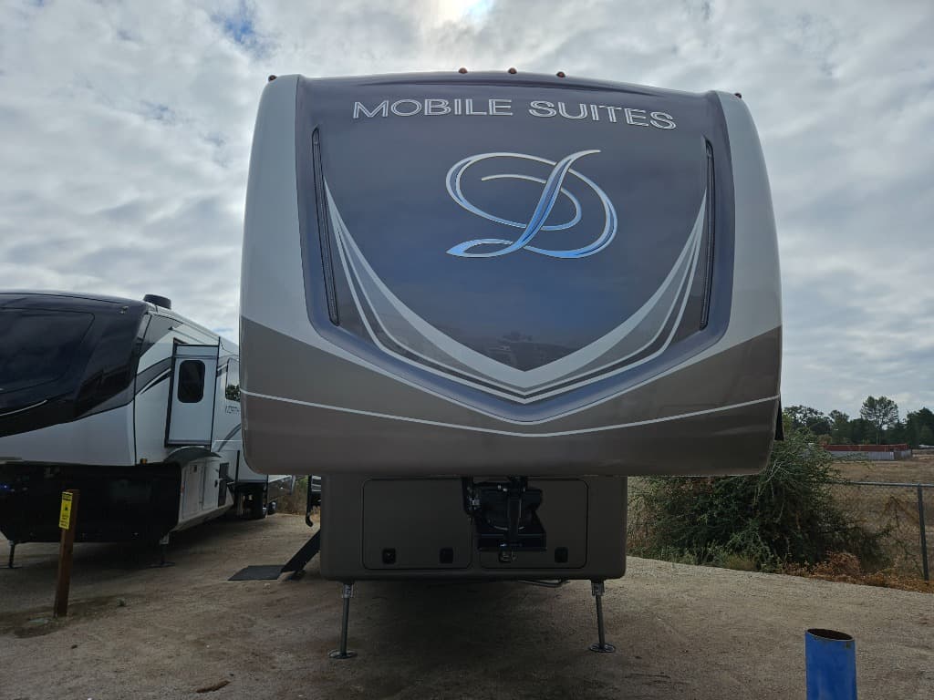 2023 DRV 2023 DRV Mobile Suites MS - thumbnail 6