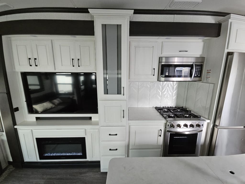 2023 DRV 2023 DRV Mobile Suites MS - thumbnail 28