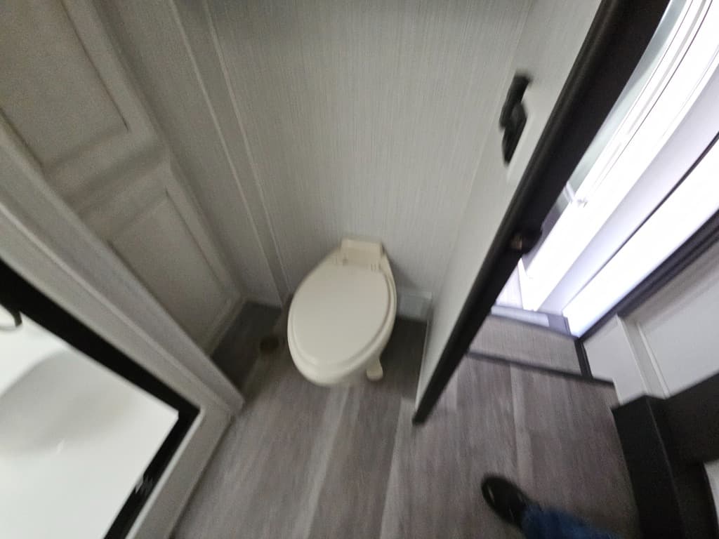 2023 DRV 2023 DRV Mobile Suites MS - thumbnail 34