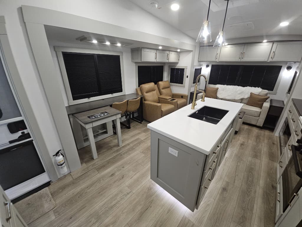 2026 Brinkley RV 2026 Brinkley RV Model Z - thumbnail 10