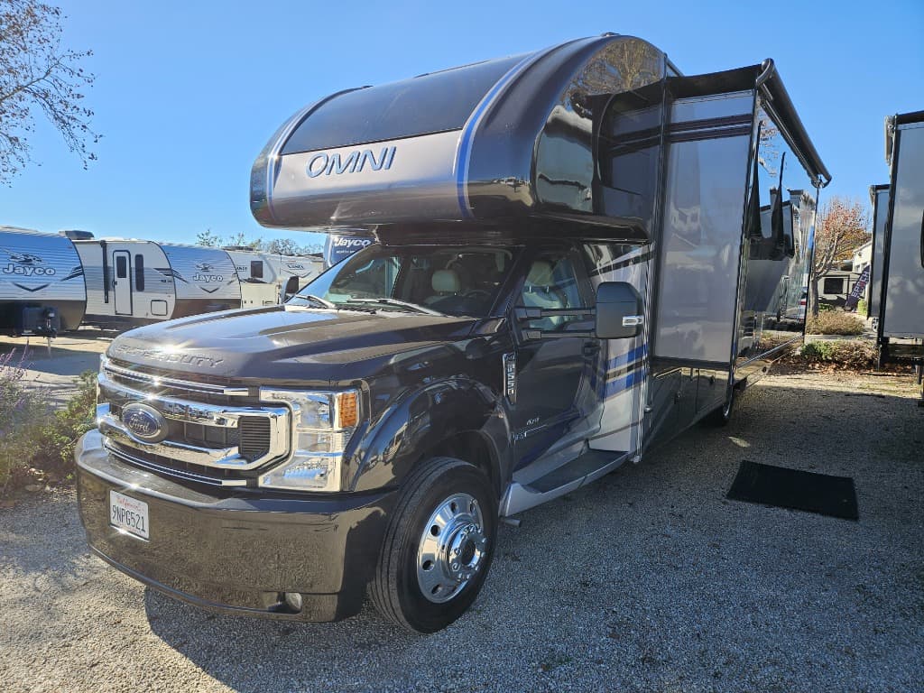 2024 Thor Motor Coach 2024 Thor Motor Coach Omni - thumbnail 5