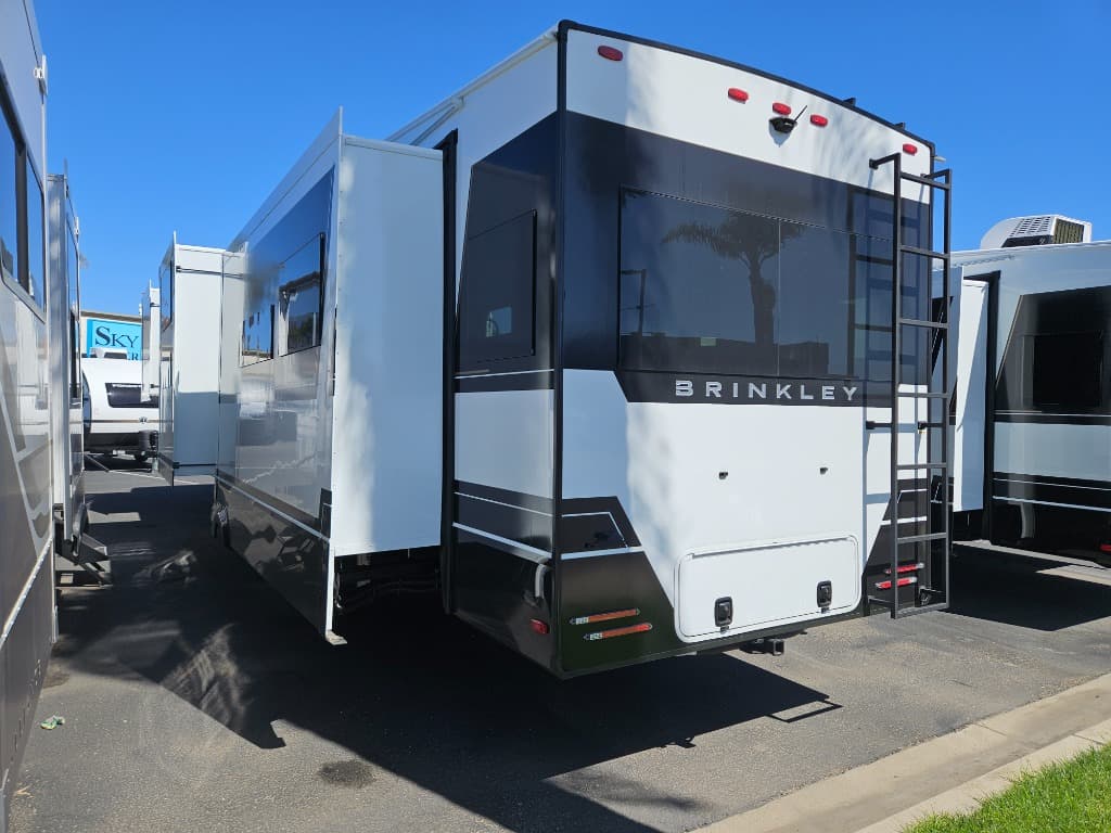 2026 Brinkley RV 2026 Brinkley RV Model Z - thumbnail 5