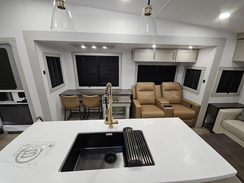 2026 Brinkley RV 2026 Brinkley RV Model Z - thumbnail 10