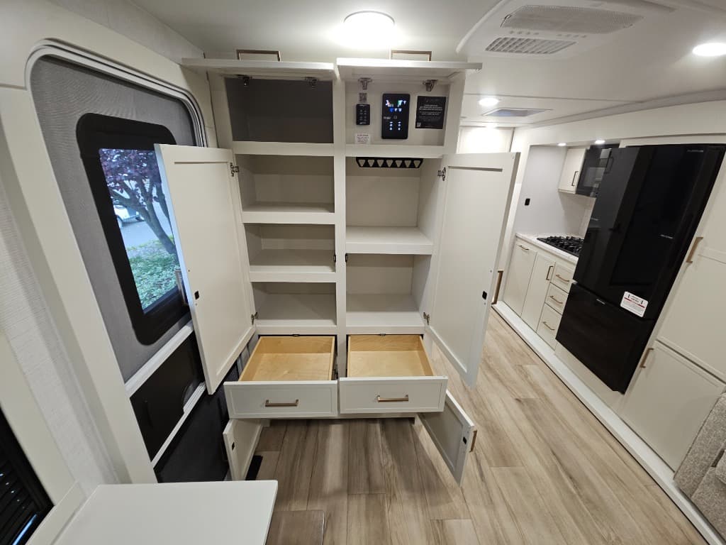 2026 Brinkley RV 2026 Brinkley RV Model I - thumbnail 13