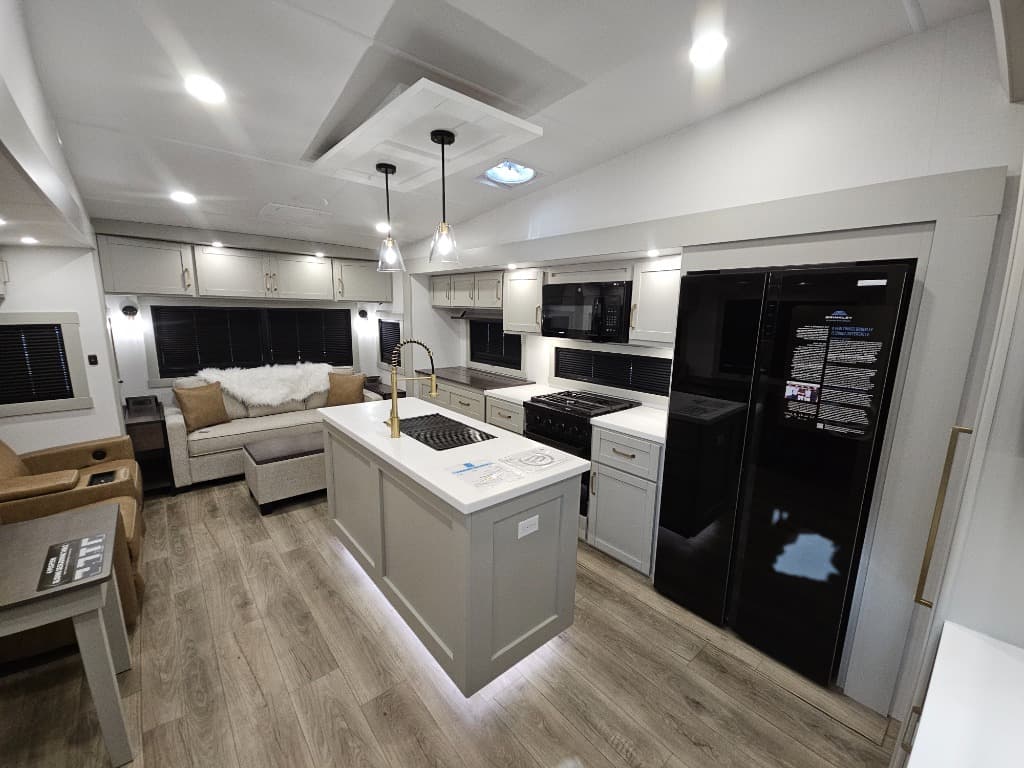 2026 Brinkley RV 2026 Brinkley RV Model Z - thumbnail 8