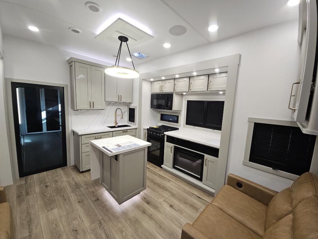 2026 Brinkley RV 2026 Brinkley RV Model G - thumbnail 8