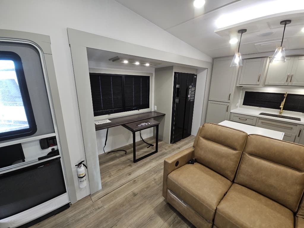 2026 Brinkley RV 2026 Brinkley RV Model Z - thumbnail 8