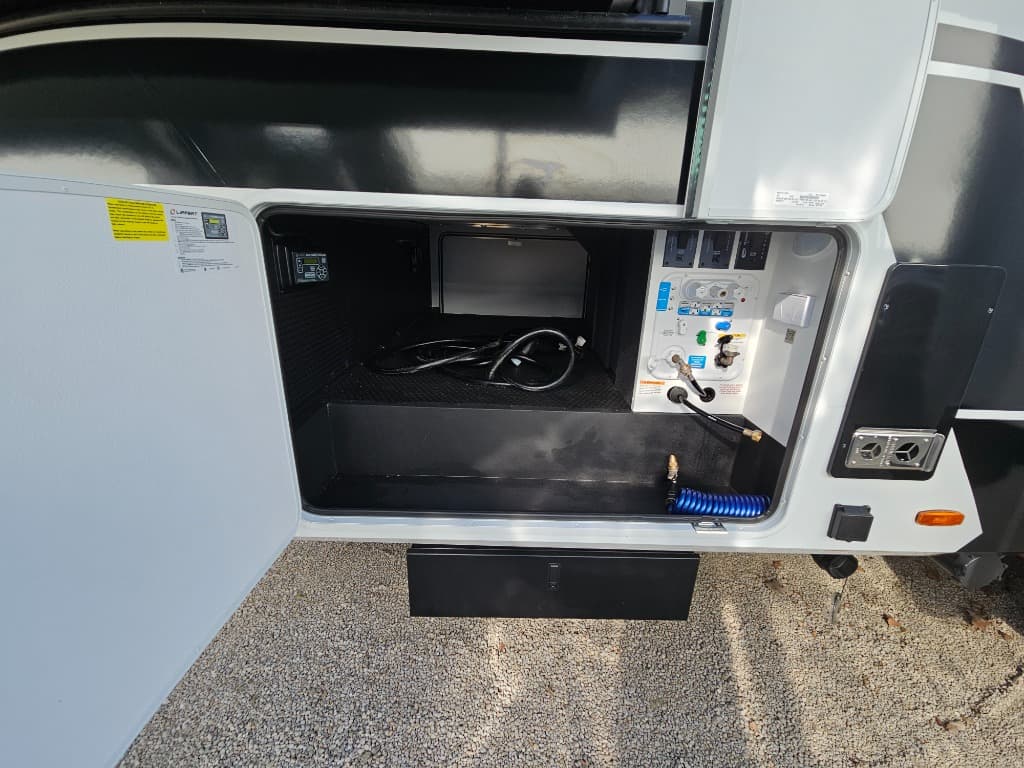 2026 Brinkley RV 2026 Brinkley RV Model Z - thumbnail 59