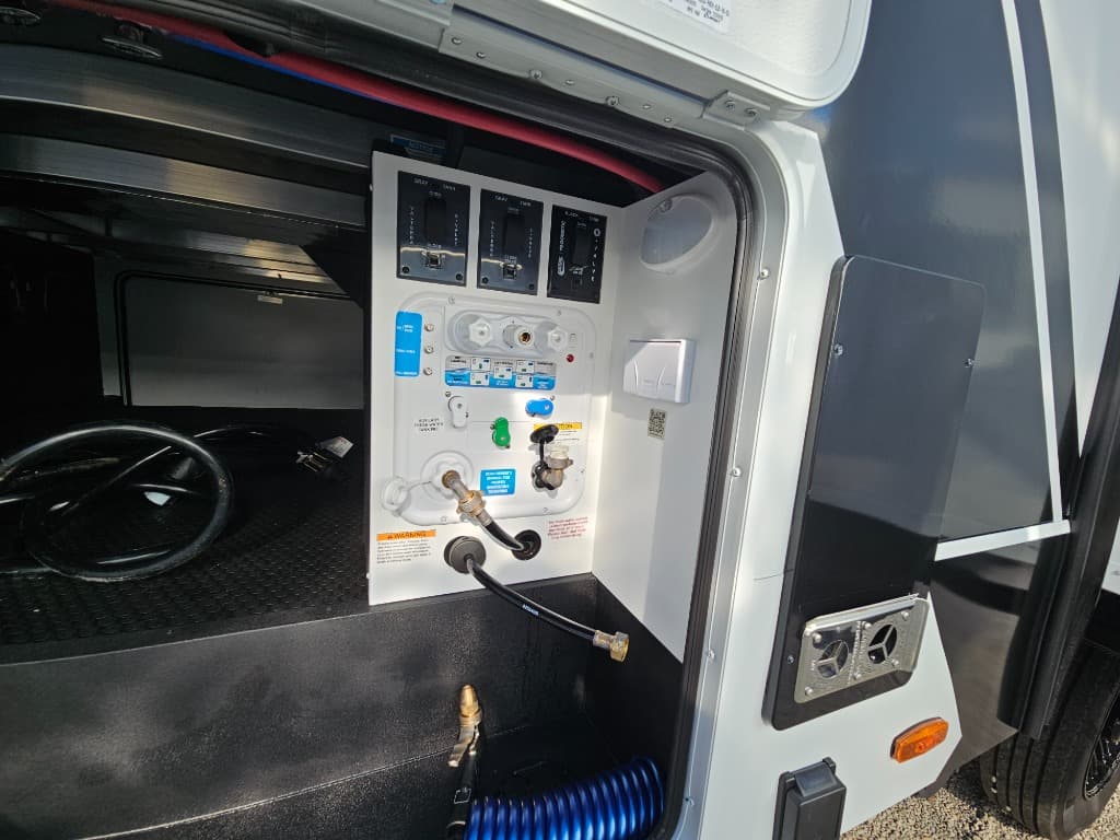 2026 Brinkley RV 2026 Brinkley RV Model Z - thumbnail 60